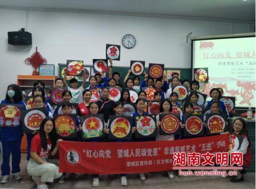 我滴妈咪年轻时候！晒一晒！不知道大家觉得怎么样游戏画面