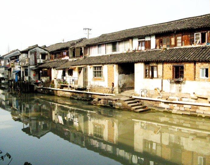 甘肃教育厅回应“高二物理联考超教学进度”:受影响学校启用备用卷